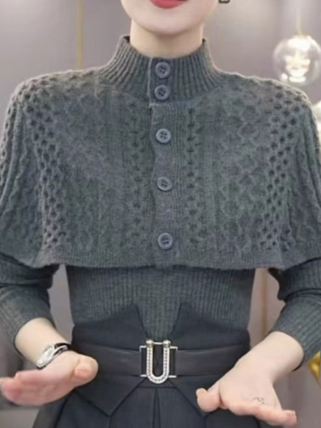 Ensemble pull à col roulé et châle tricoté classique - Projet Paris - Raffinement et praticité