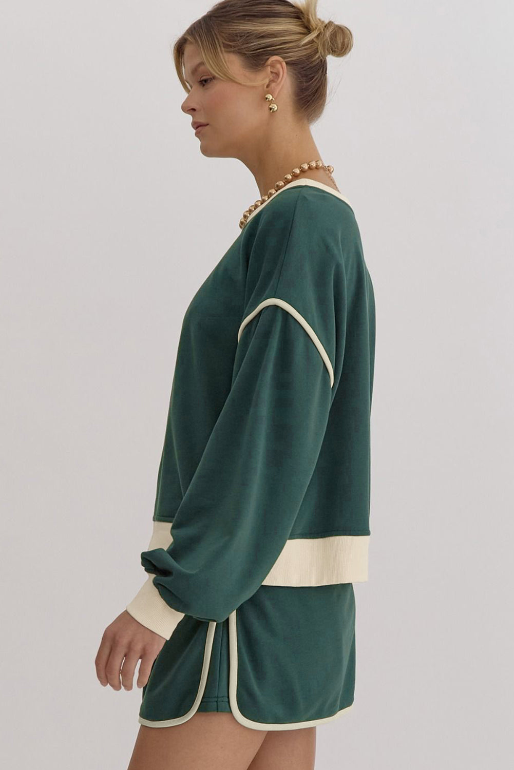 Ensemble classique tricoté avec contraste de couleurs - Set décontracté avec taille lacée - Projet Paris - Élégance et confort