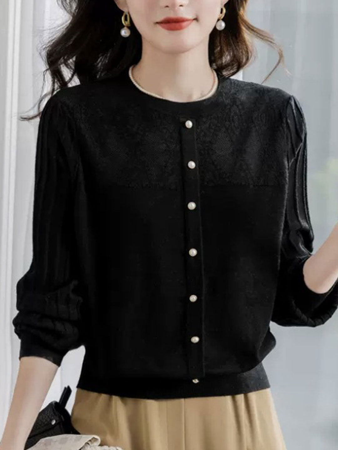 Blouse à manches longues avec boutons - Élégance raffinée - Projet Paris - Look chic au quotidien