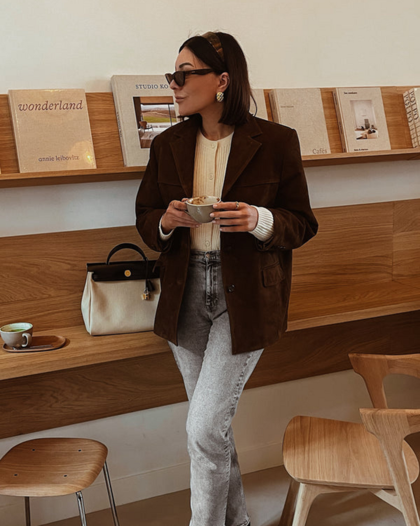 Blazer en daim - Projet Paris - Chic et intemporel - Disponible en plusieurs couleurs