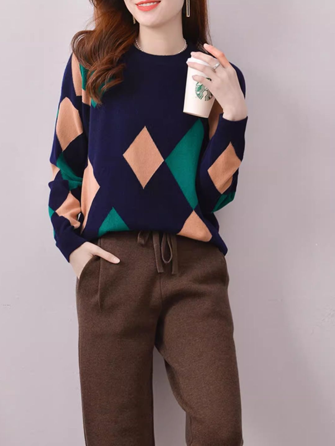 Pull à col rond avec motif diamant - Projet Paris - Parfait pour un look élégant