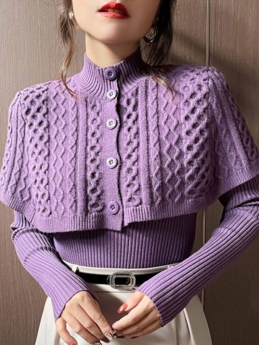 Ensemble pull à col roulé et châle tricoté classique - Projet Paris - Raffinement et praticité