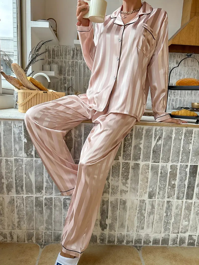 Ensemble Pyjama Satin Rayé Champagne – Projet Paris – Confort et élégance