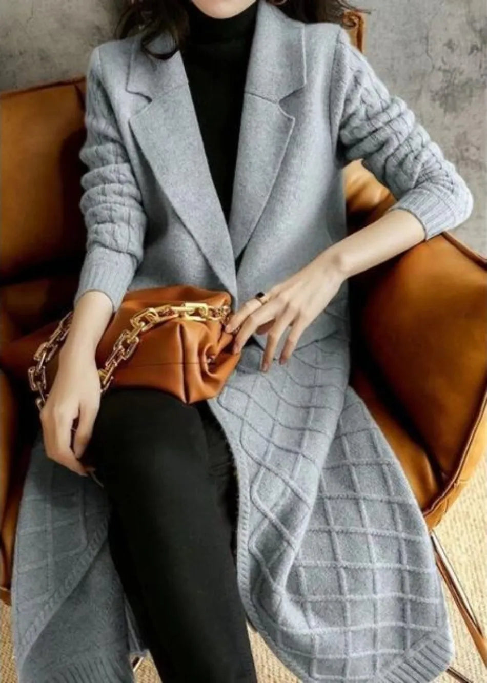 Cardigan - Élégance décontractée - Projet Paris - Boutons en bois - Couleur beige