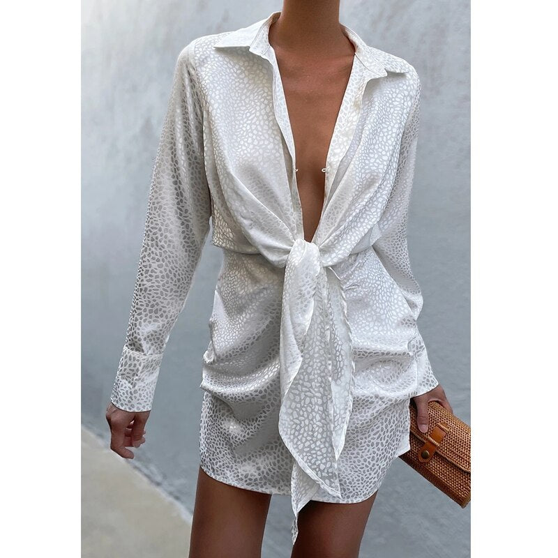 Mini robe imprimé léopard stylée - Projet Paris - Audacieuse et tendance