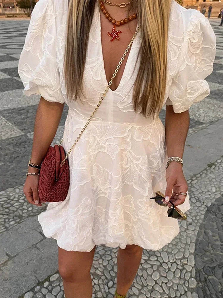 Robe à Manches Bouffantes Brodée - Projet Paris - Élégance romantique - Parfaite pour les événements