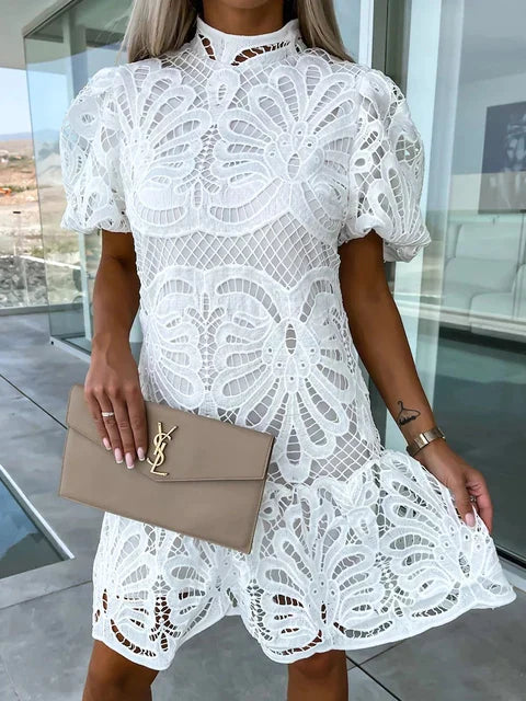 Robe avec Broderies et Manches Bouffantes Femme – Projet Paris – Détails raffinés