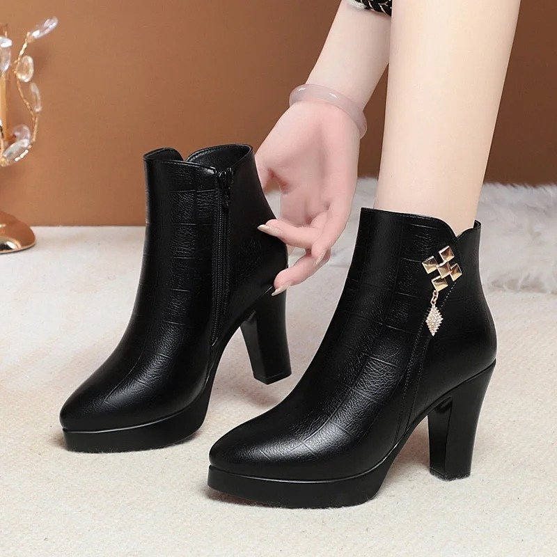 Bottes à talons élégantes - Style chic et moderne - Projet Paris - Confort et élégance