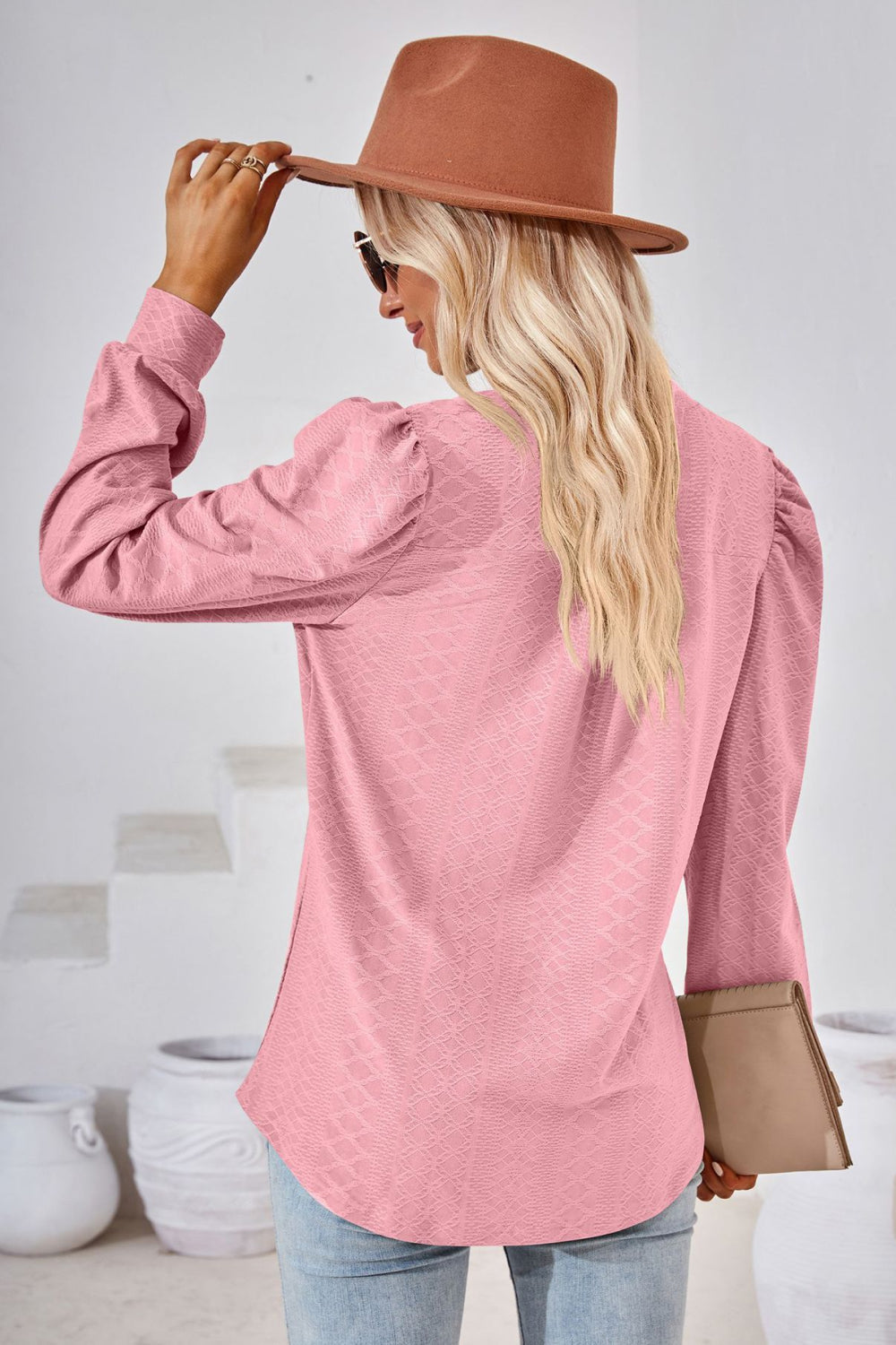 Blouse à manches bouffantes et col en V pour femmes - Projet Paris - Élégante et légère