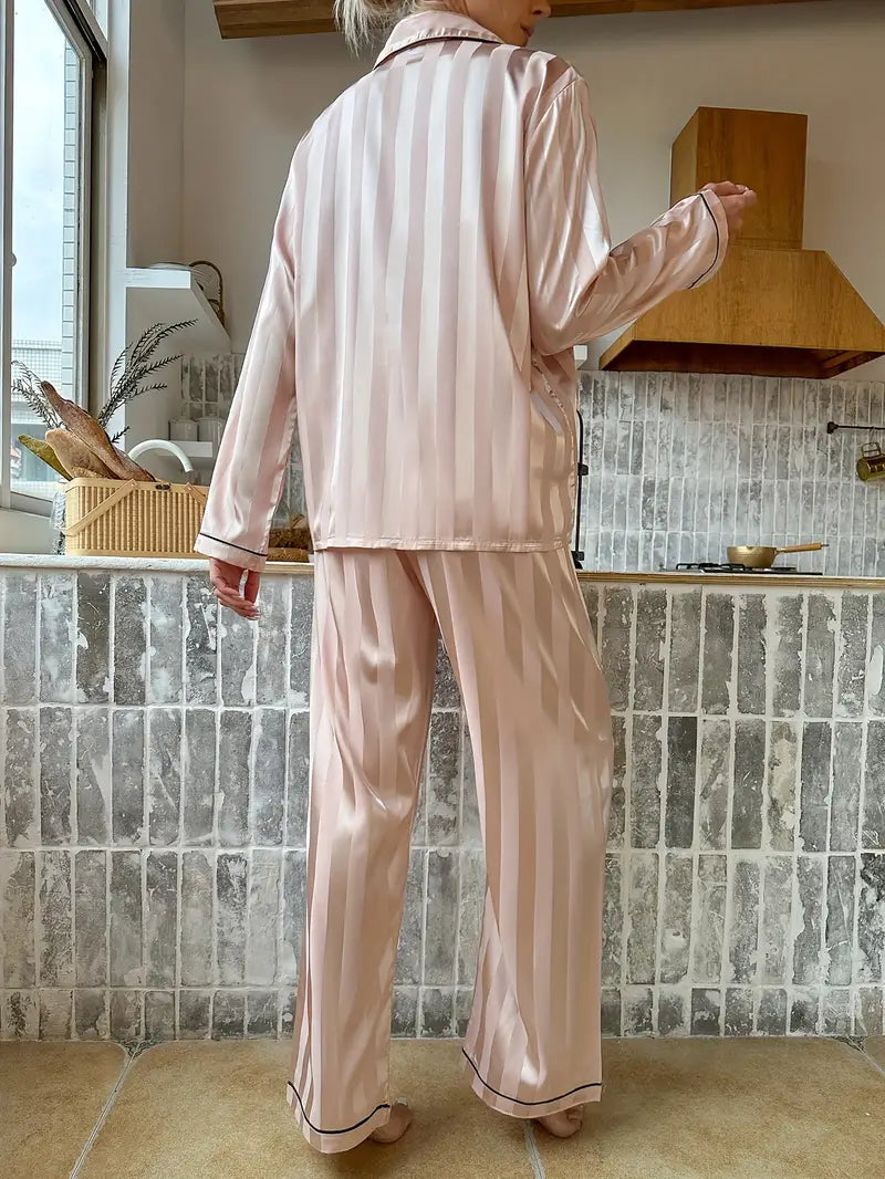 Ensemble Pyjama Satin Rayé Champagne – Projet Paris – Confort et élégance
