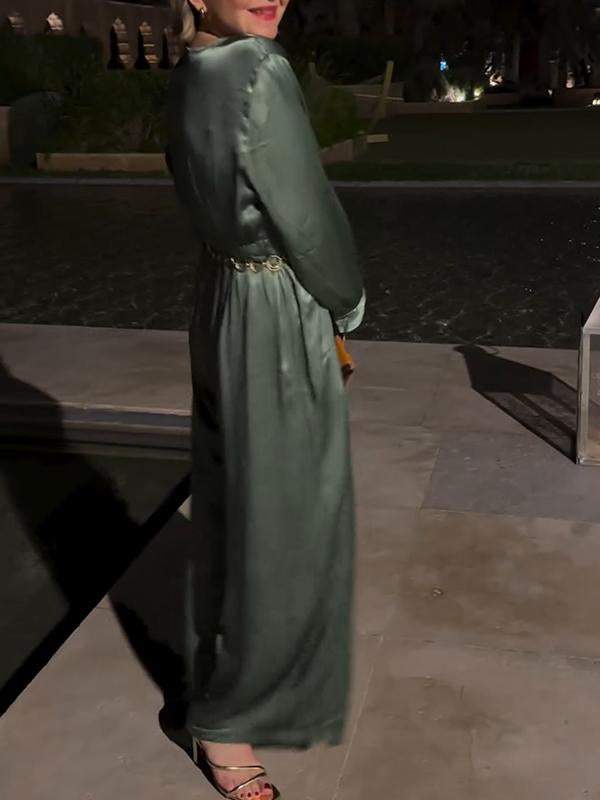 Jumpsuit satinée à manches longues et col en V - Élégance et confort - Projet Paris