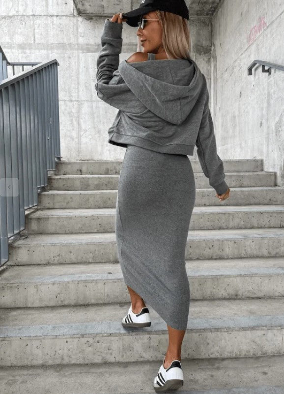 Ensemble luxe et confortable (Robe & Sweatshirt) - Projet Paris - Élégance et confort