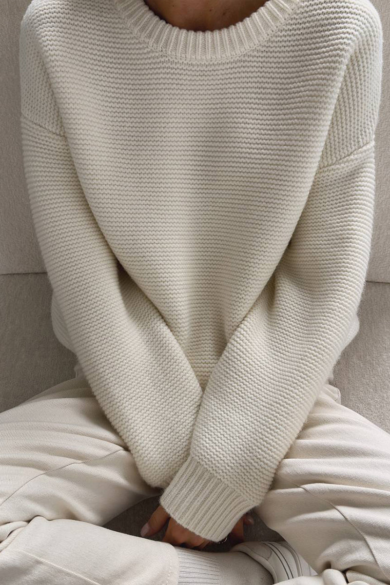 Pull blanc classique en tricot avec col rond - Projet Paris - Élégance intemporelle