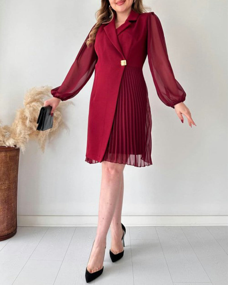 Robe avec boucle dorée - Projet Paris - Élégance et détail luxueux