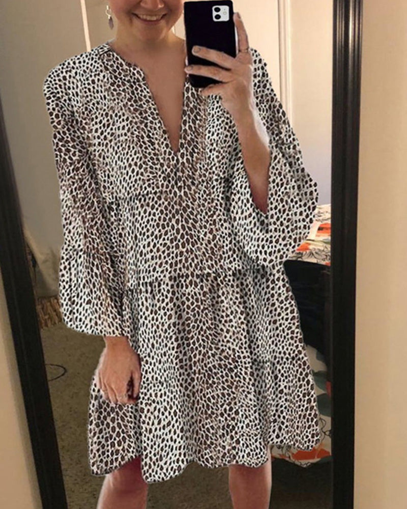 Robe léopard mi-longue pour femmes - Audacieuse et élégante - Projet Paris - Parfaite pour un look tendance