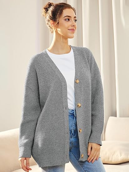 Cardigan oversized avec col en V - fermeture à boutons - Projet Paris - Élégance décontractée - Confort