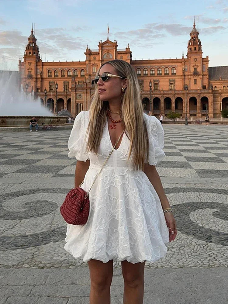 Robe à Manches Bouffantes Brodée - Projet Paris - Élégance romantique - Parfaite pour les événements