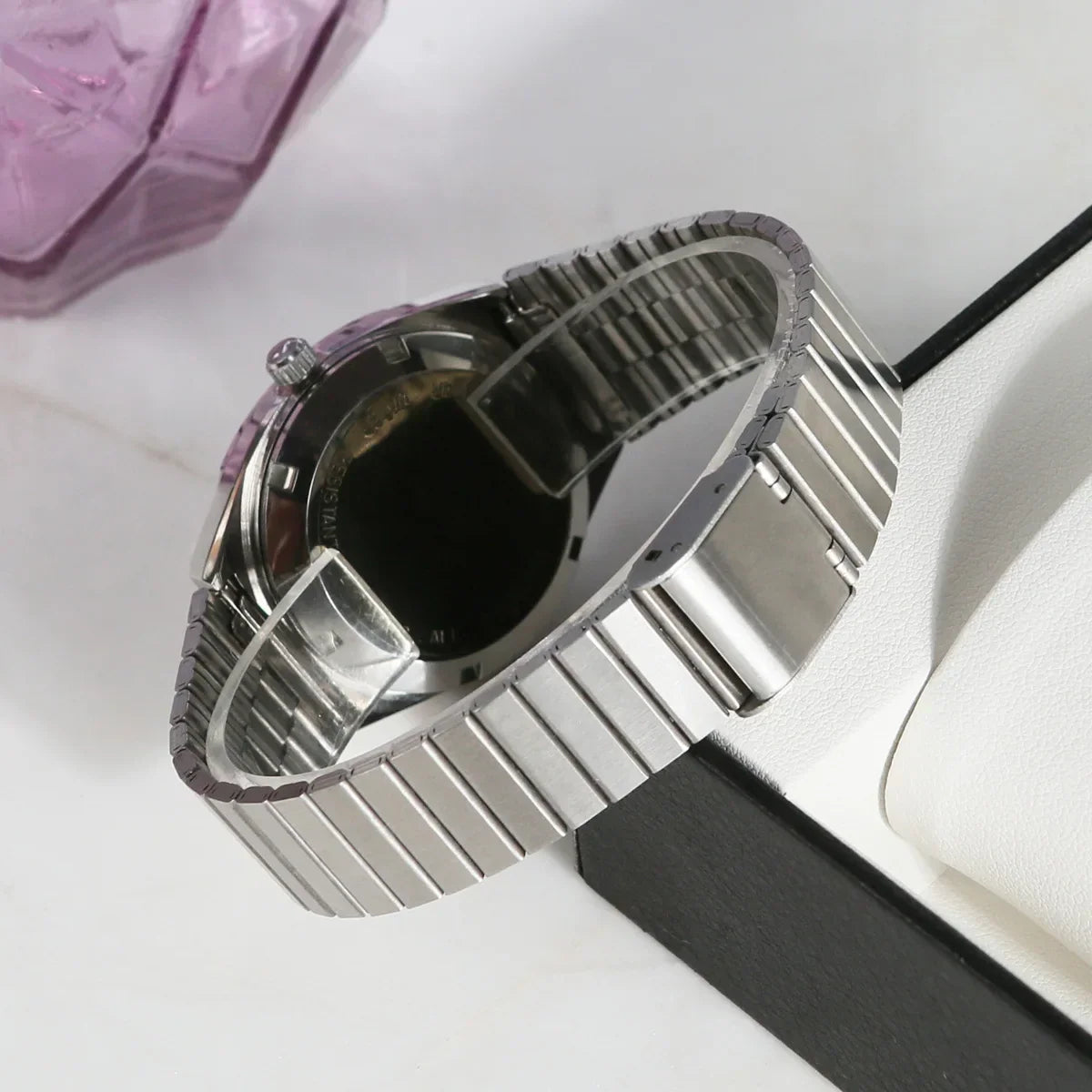 Montre minimaliste pour homme – Projet Paris – Design moderne – Style épuré