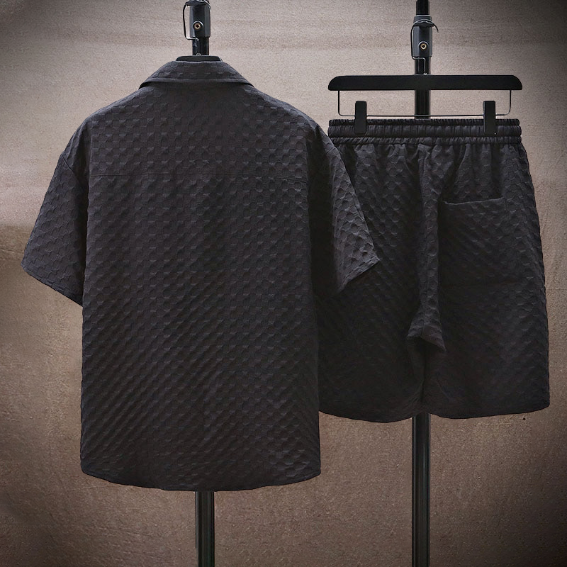 Tenue d’été à la mode pour Homme – Projet Paris – Confort et style sans compromis