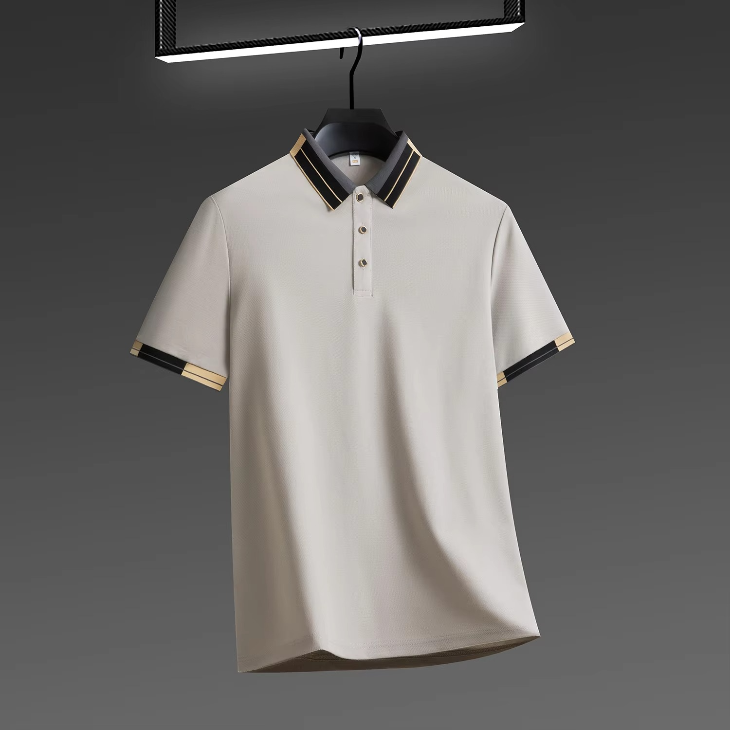 Polo Style Old Money Homme – Chic Intemporel – Projet Paris – Élégance Discrète et Raffinée