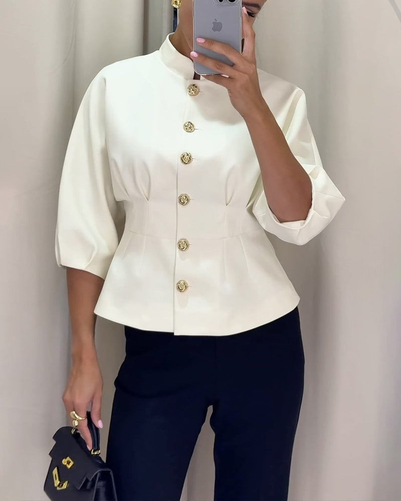 Blouse élégante blanche avec boutons dorés - Chic et sophistiquée - Projet Paris -