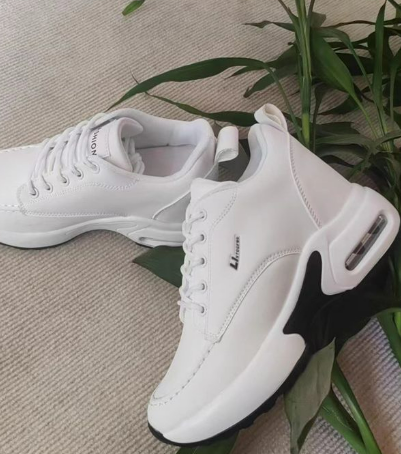Baskets Femme à Semelle Épaisse – Projet Paris – Sneakers Légers en Maille Respirante avec Lacets