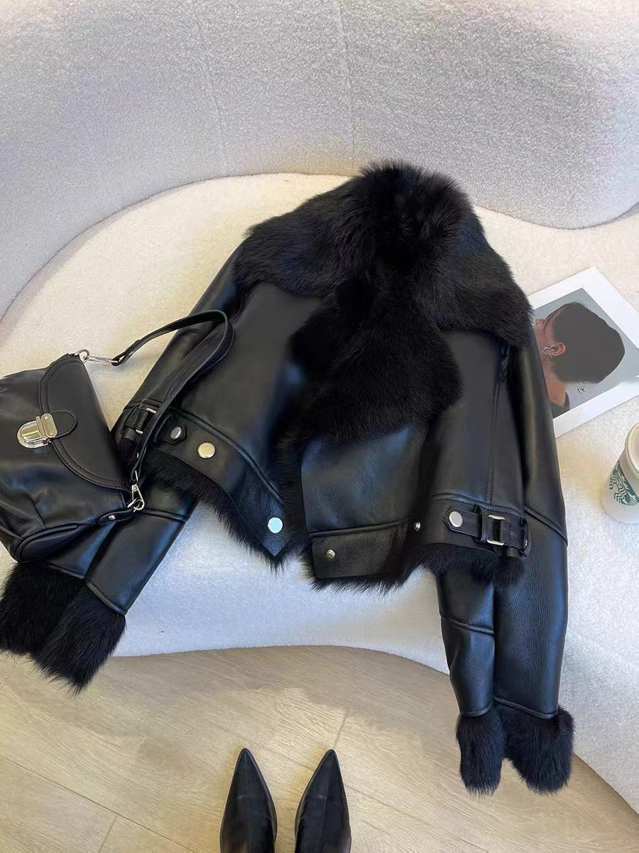 Veste en simili cuir avec fourrure - Projet Paris - Élégance et confort de luxe