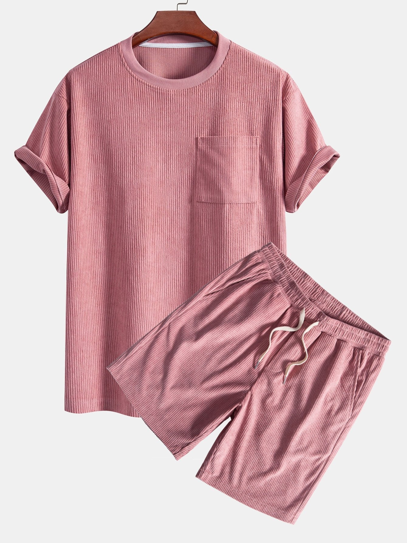T-shirt oversize homme avec short – Look décontracté et stylé – Projet Paris – Parfait pour un confort ultime en été